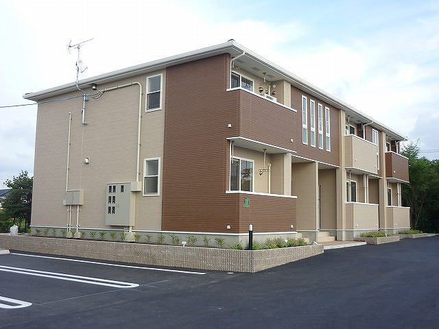 アイリー中須II 203号室の外観写真