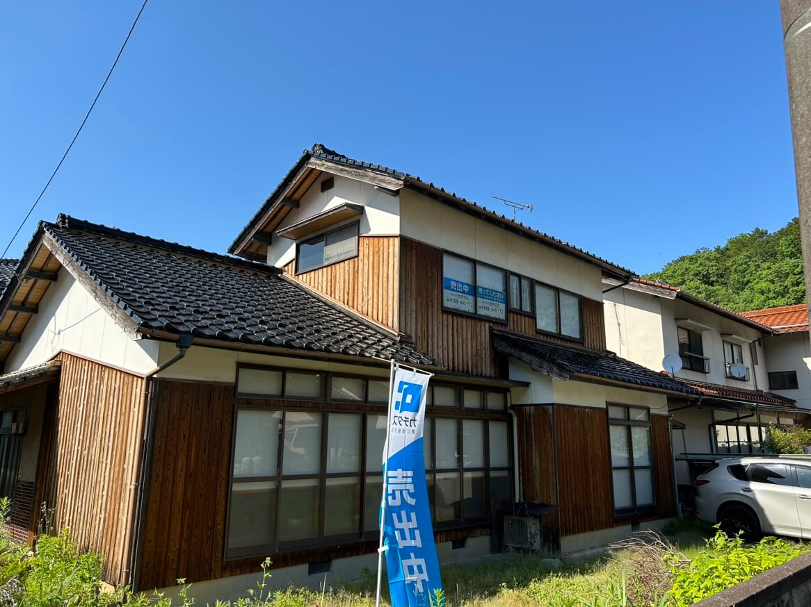 島根県益田市須子町の中古住宅の外観写真